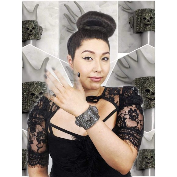 GGR Skull Cuff Bracelet - Picture 3 of 3